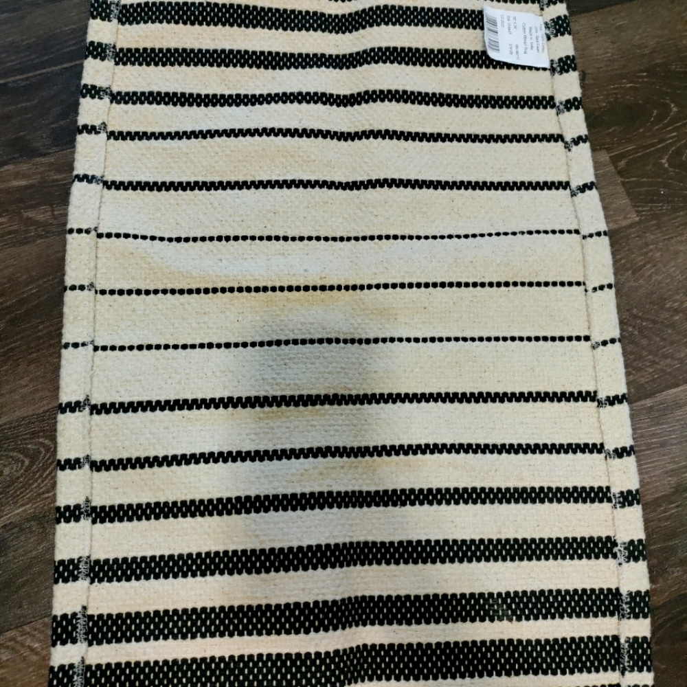 Cotton Woven Rug - Picture 4 of 4